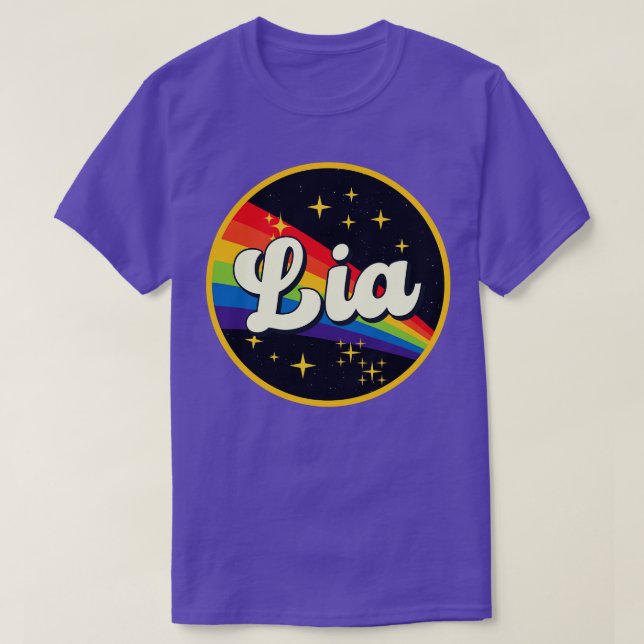 Lia Rainbow in Space Vintage Style T-Shirt (Design vorne)