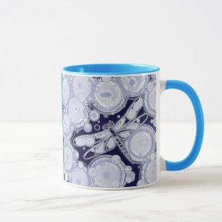Libelle in der Himmel-Tasse Tasse