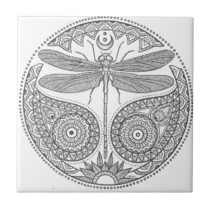 Libelle, schwarz-weiße Fliesen