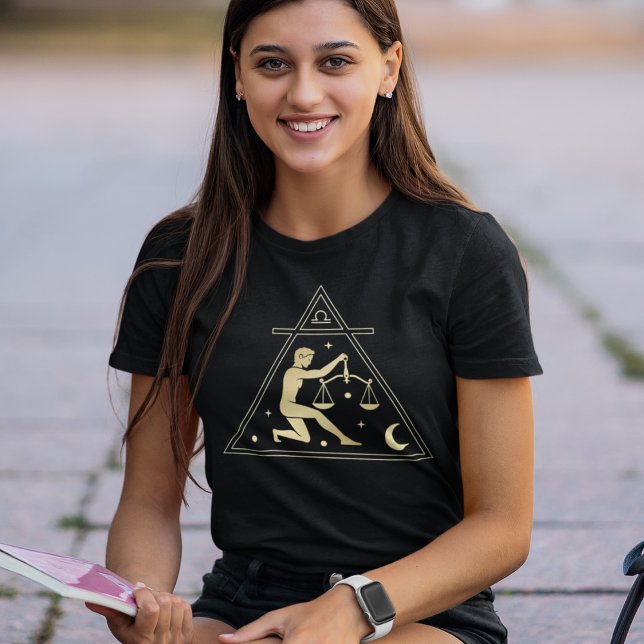 Libra Zodiac Sign Air Element in Gold T-Shirt (Von Creator hochgeladen)
