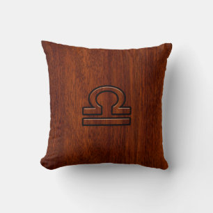 Libra Zodiac Symbol auf Mahogany Kissen