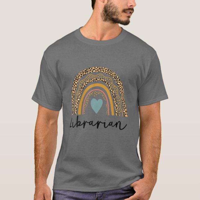 Librarian Rainbow Leopard Funny School T-Shirt (Vorderseite)