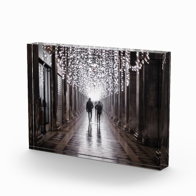 Licht, Schatten und Symmetrie - Sepia Fotoblock (Rechts)