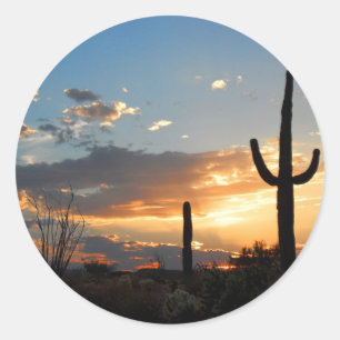 Licht verblaßt in einer Flamme Runder Aufkleber