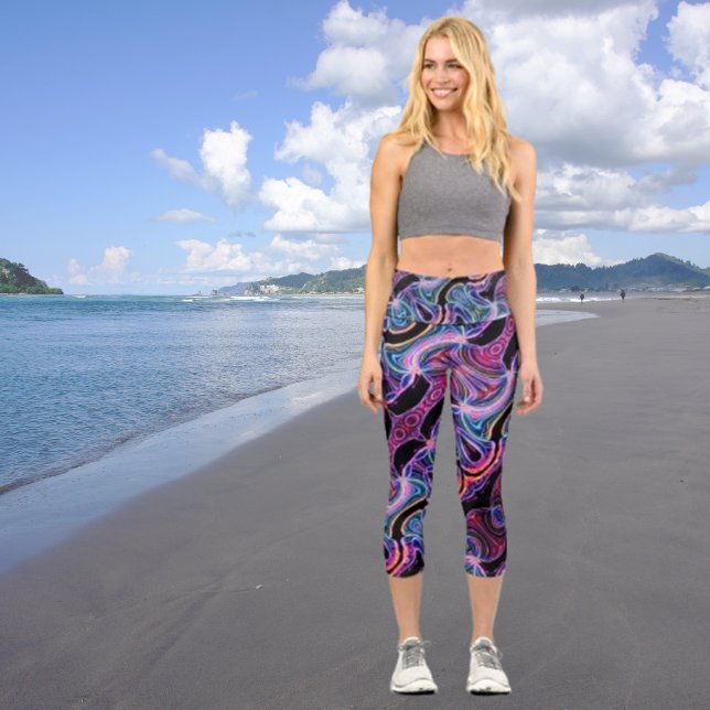 Lichtbogenfluft Muster Capri Leggings (Von Creator hochgeladen)