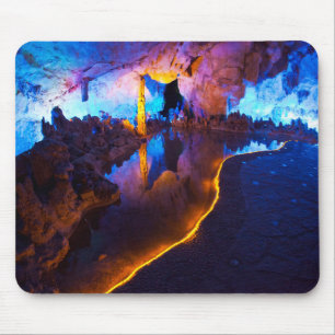 Lichter in der Reed Flute Cave, China Mousepad
