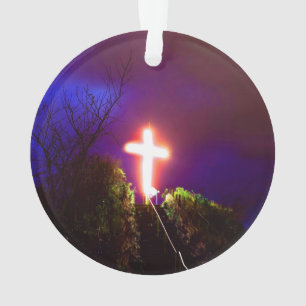 Lichtkreuz bei nächtlichen Gottesdiensten - Lieben Ornament