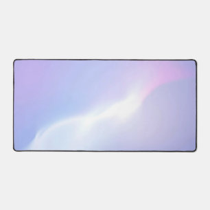 Lichtstrahl in einem Lila Himmel Schreibtischunterlage