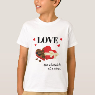 Liebe 1 Schokolade zu einem zeitgenössischen Zitat T-Shirt