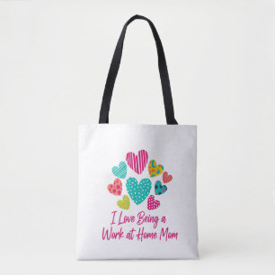 Liebe als Arbeit an der Zuhause Mama mit bunten He