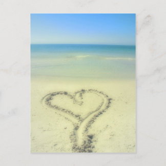 Liebe am Strand Postkarte