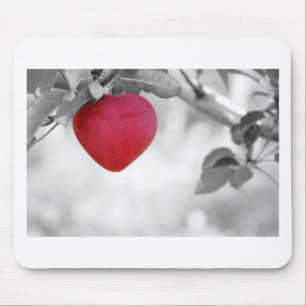 Liebe Apple Mousepad