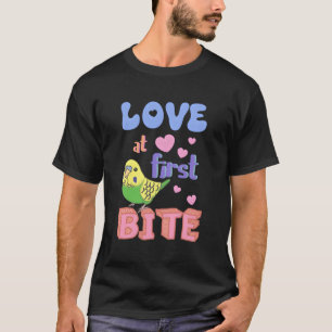 Liebe auf den ersten Bite Green Budgie Funny Birb T-Shirt