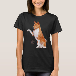 Liebe Basenji Dog Mama Vater Welpe Niedlichen Haus T-Shirt