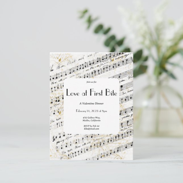 Liebe bei First Bite Valentin Einladung (Stehend Vorderseite)