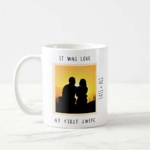 Liebe bei First Swipe Online Couple Valentine Kaffeetasse