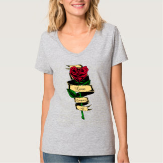 Liebe Besiegt Alles Rose Damen T-Shirt