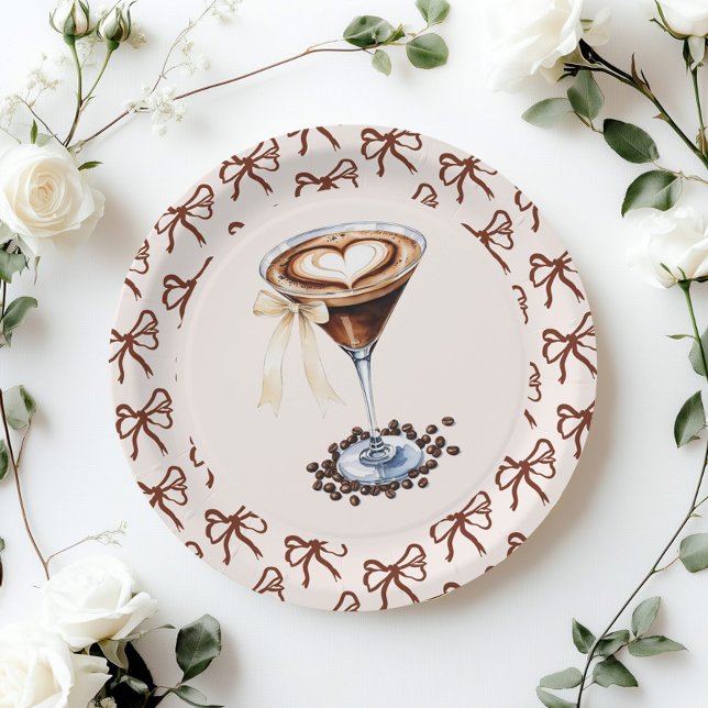 Liebe Braut Espresso Martini Bow Bridal Pappteller (Von Creator hochgeladen)