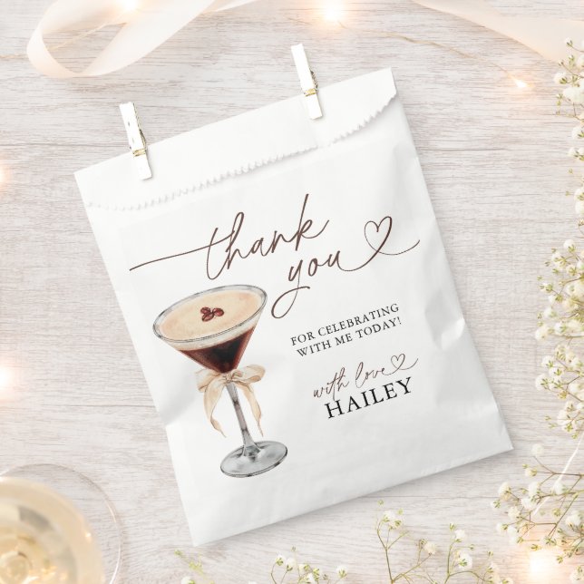 Liebe braut Espresso Martini Brautparty Geschenktütchen (Ausgeschnitten)