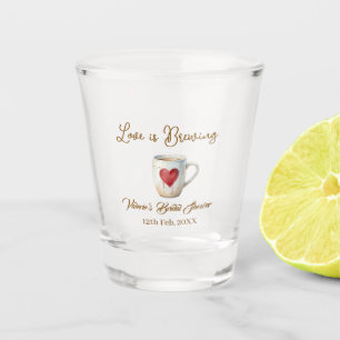 Liebe brodelt weiße Kaffeetasse Herz Brautparty Schnapsglas