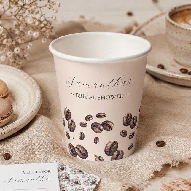 Liebe brütet Brautparty-Kaffeekuchen Pappbecher (love is brewing bridal shower theme personalized coffee cup by Do Tell A Belle)