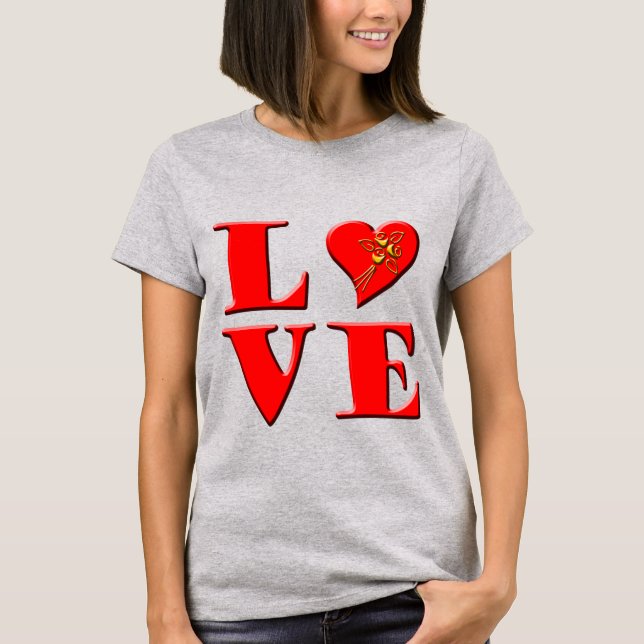 LIEBE Buchstaben ( L ♥ VE) T-Shirt (Vorderseite)