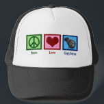 Liebe Capybaras Truckerkappe<br><div class="desc">Ein Friedenszeichen,  ein Herz und eine niedliche Capybara. Peace Liebe Capybaras Geschenk für einen exotischen Tierbesitzer.</div>