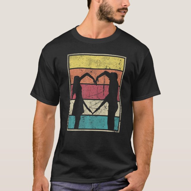 Liebe Couple Heart Shape Arms T-Shirt (Vorderseite)