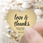 Liebe & Dank Black & Gold Imitate Einfache Skripte Herz-Aufkleber<br><div class="desc">Fügen Sie eine personalisierte Touch zu Gastgeschenke und danke Ihnen Notizen mit benutzerdefinierten "Liebe und Dank" herzförmigen Aufklebern / Umschlag Aufklebern. Sämtliche Formulierungen auf dieser Vorlage sind einfach für jeden Anlass, wie Hochzeit, Brautparty, Abschluss, Geburtstagsparty, Jubiläum oder Pensionierung anzupassen. Das Schwarz-Gold-Imitat-Design zeichnet sich durch moderne Skriptkalligraphie und stilvolle Typografie-Event-Namen und...</div>