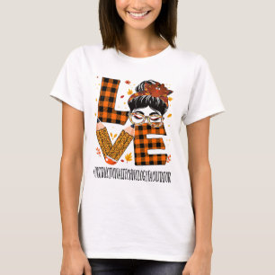Liebe der Gerätetechnik fällt unter T-Shirt