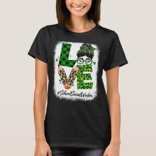 Liebe der Sozialarbeiter in der Schule gebleicht M T-Shirt