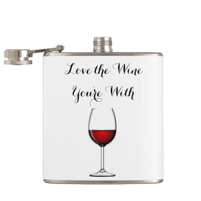 Liebe der Wein sind Sie mit Flachmann (Geöffnet)