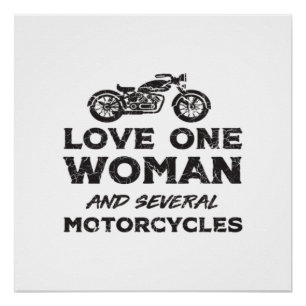 Liebe eine Frau und mehrere Motorräder Essential Poster