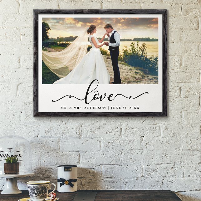 Liebe Elegantes Black Script Hochzeitsskript-Foto Poster (Customize to change your personalized text size, text style or size of poster.)