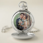 Liebe-elegantes weißes taschenuhr<br><div class="desc">Liebe-elegante weiße Skript-Foto-Hochzeits-Silber-Taschen-Uhr</div>