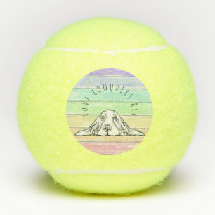 Liebe erobert alle Hunde Regenbogenbasare, die mic Tennisbälle