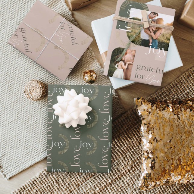 Liebe Freude dankbar für Sie Moderne Fotogalerie Geschenkpapier Set (Von Creator hochgeladen)