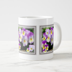 Liebe Gedanken ~ Pansy Jumbo Tasse
