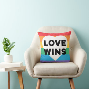 Liebe gewinnt   GAY PRIDE Kissen