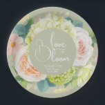 Liebe im blumenreichen Brautparty Pappteller<br><div class="desc">Die Wörter "Liebe in Blüte" und Ihre Brautparty-Details sind mit wunderschönen Aquarellen von weißen und grünen Hydrangeas mit rosa und cremefarbenen Rose,  Gänseblüten,  kleinen Blüten und Blätter auf diesem Papier Teller mit einem schlauen grünen Hintergrund oder jede Farbe,  die Sie wählen. PASSENDE Artikel in unserer Sammlung.</div>