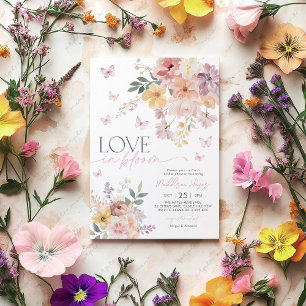 Liebe im blutschmetterlingsfloralen Peach-Brautpar Einladung