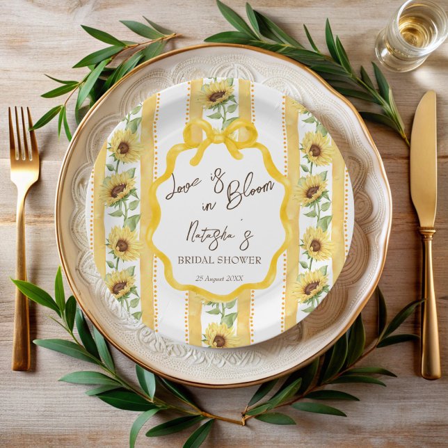 Liebe in blühenden Sonnenblumen Brautparty mit Mon Pappteller (Love in bloom sunflowers retro stripes grandmillenial bridal shower monogrammed paper plates)