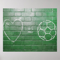 Liebe = in Kreide an der Wand gezeichnet Fußball