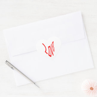 Liebe in roten Buchstaben Herz-Aufkleber