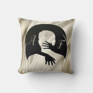 Liebe ist Alles, was es gibt Kissen