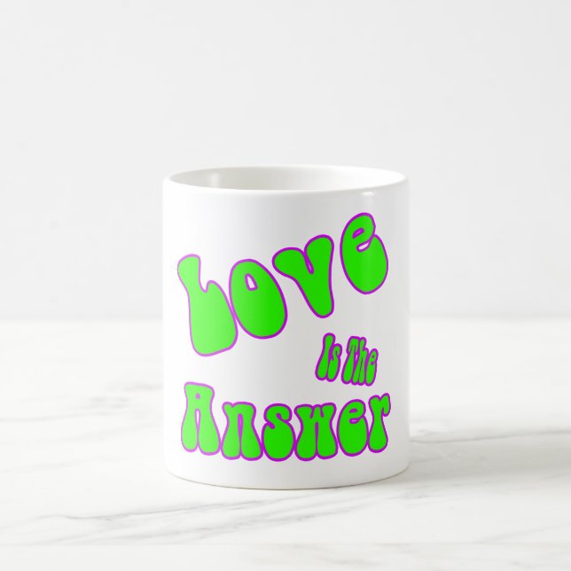 Liebe ist die Antwort Kaffeetasse (Mittel)
