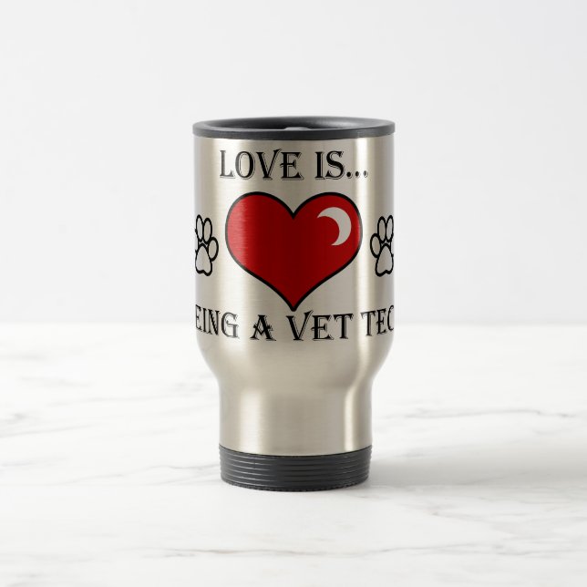 Liebe ist ein Tierarzt Tech Reisebecher (Mittel)
