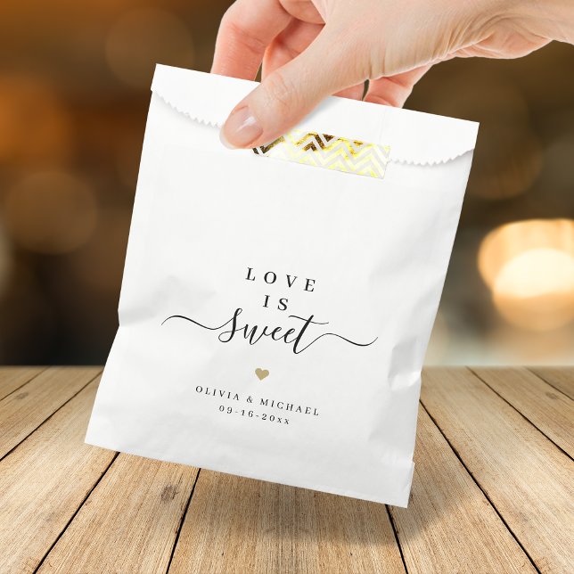Liebe ist eine schlichte, elegante Hochzeit Geschenktütchen (Love is sweet simple elegant script wedding favor bag)