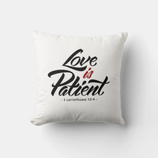 Liebe ist geduldig Hand Lettering Künstlerisches D Kissen