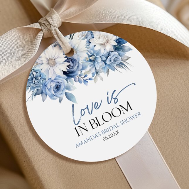 Liebe ist im blutdruckblauen blauen Brautparty Geschenkanhänger (Von Creator hochgeladen)